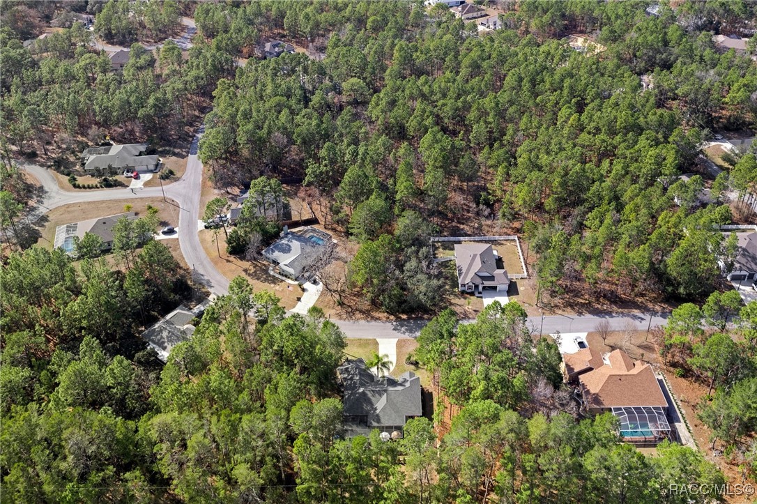 25 Sanders Circle