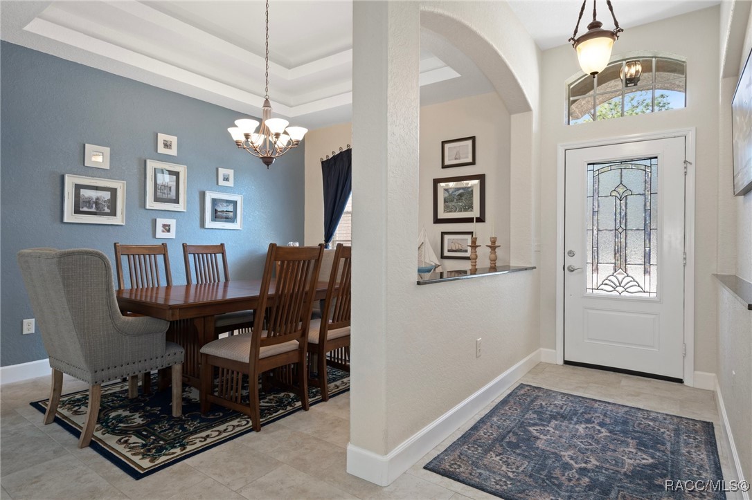 25 Sanders Circle