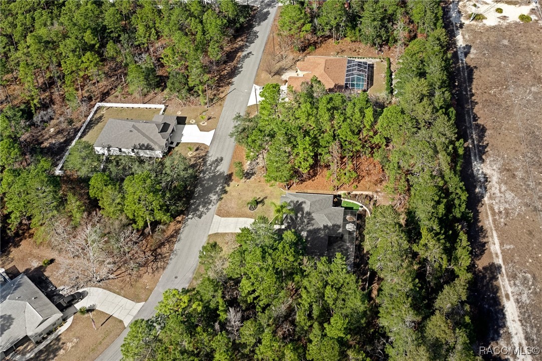 25 Sanders Circle