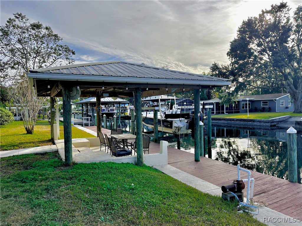 4110 S Jefferson Point