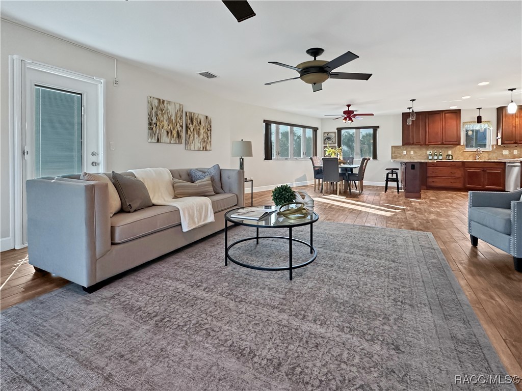 10305 W Port Court