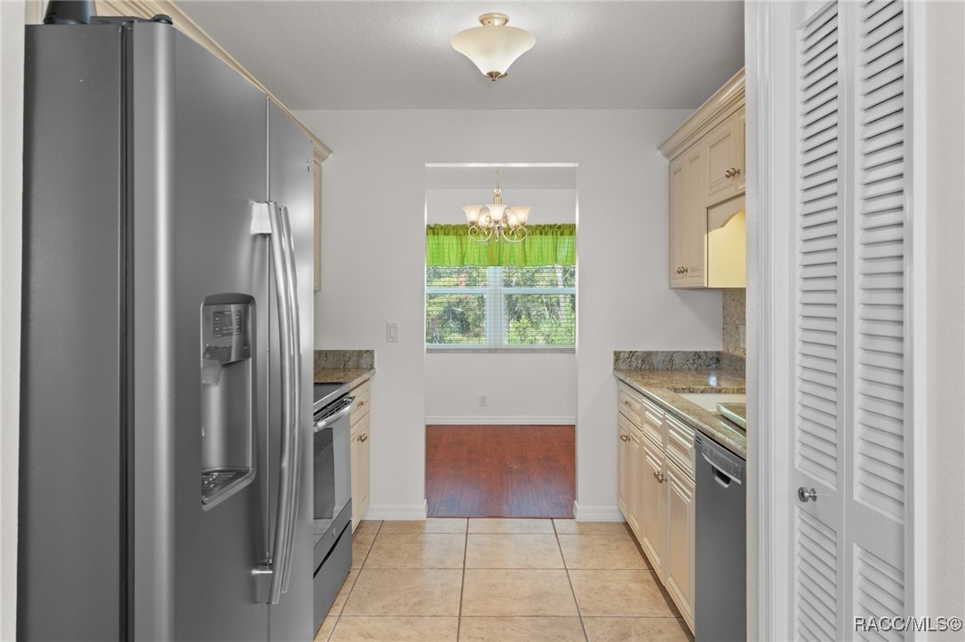 16 Gerbera Court