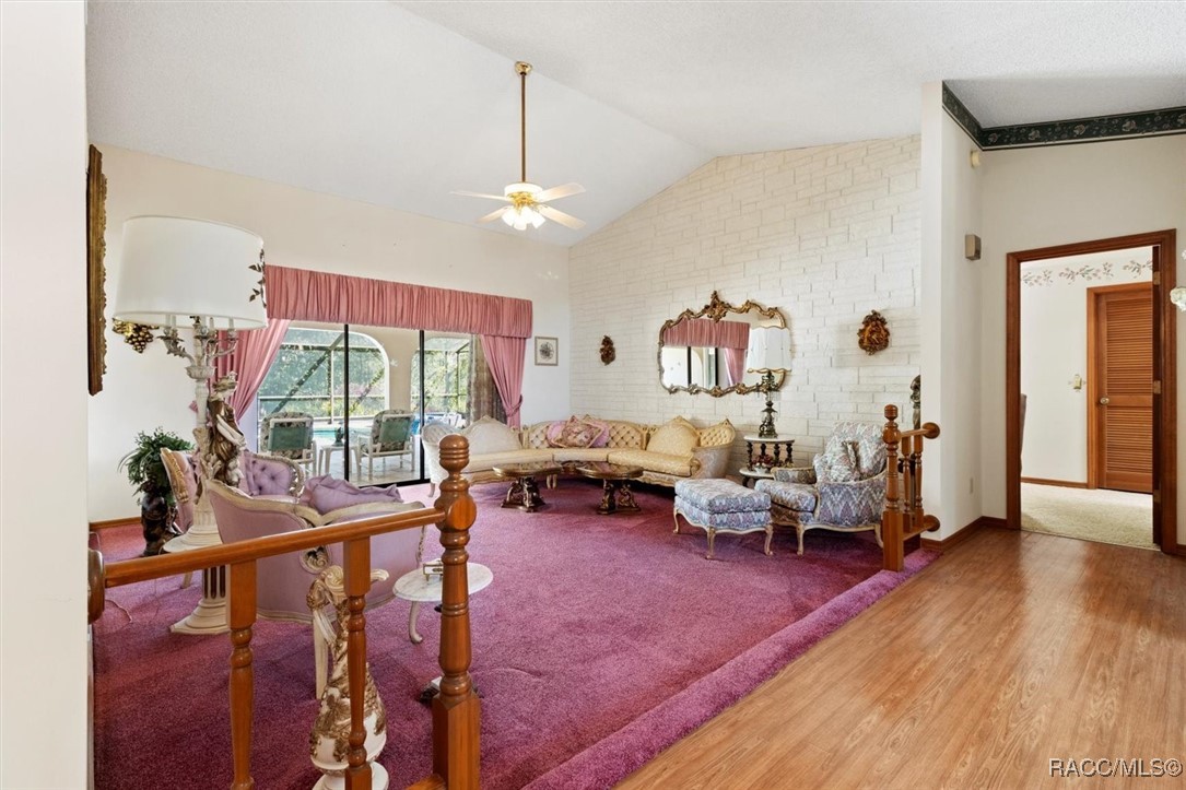 18 Sweetbay Court