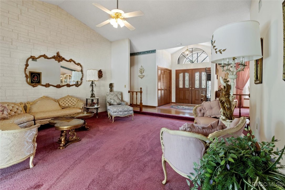 18 Sweetbay Court