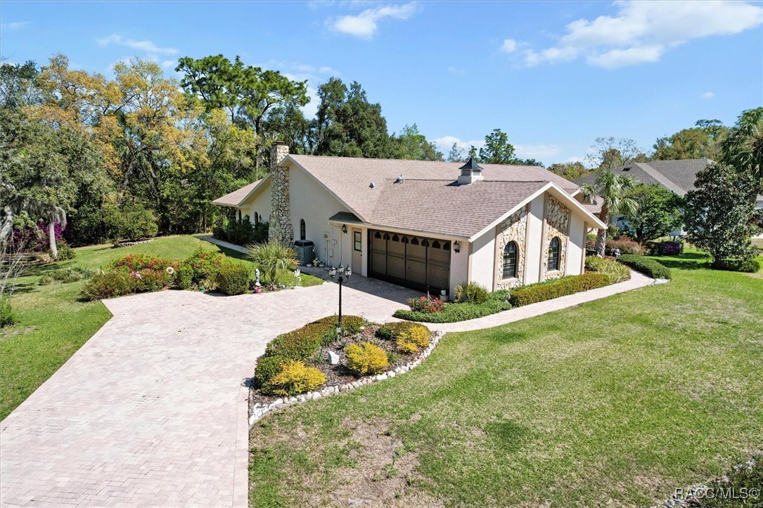 18 Sweetbay Court