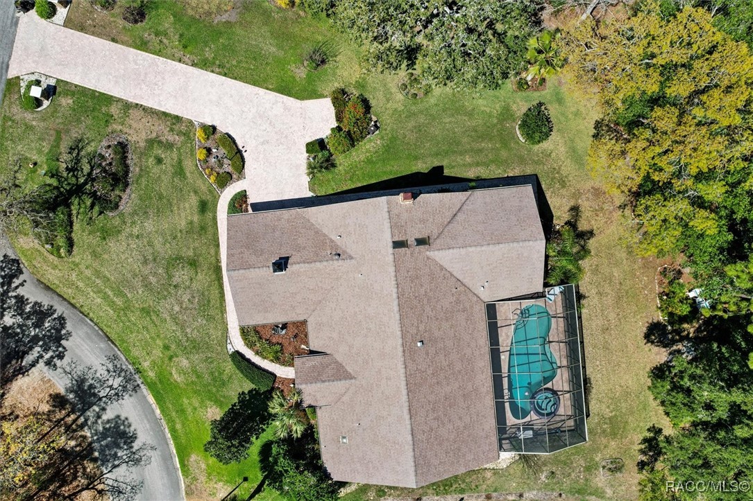 18 Sweetbay Court