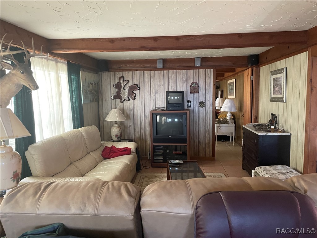 3735 E Eagle Trail