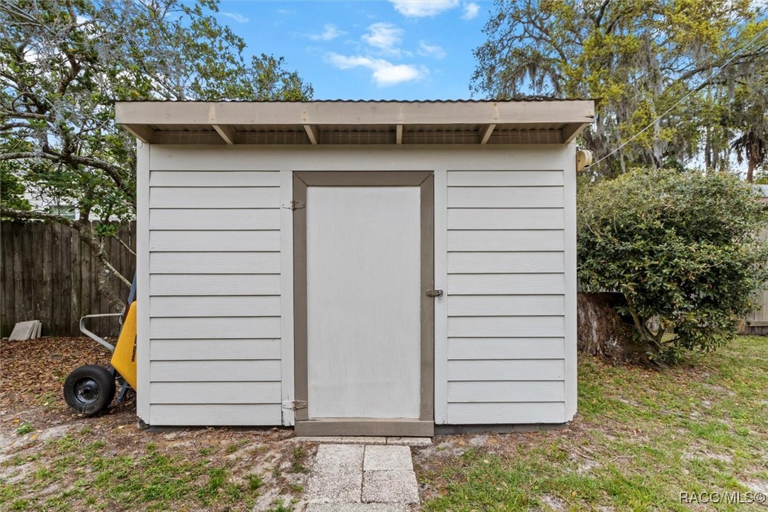 25 S Hibiscus Avenue