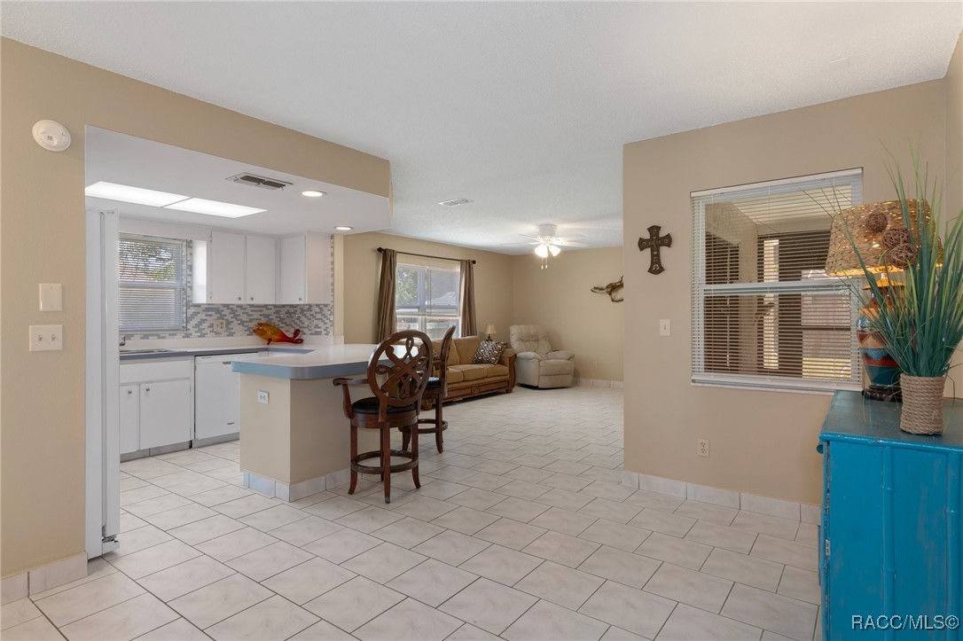 5118 W Kristina Loop