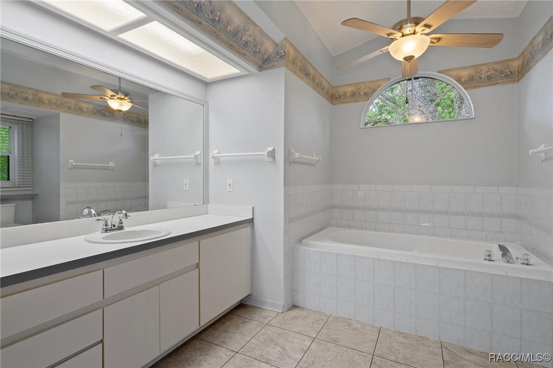 11 Calendula Court E