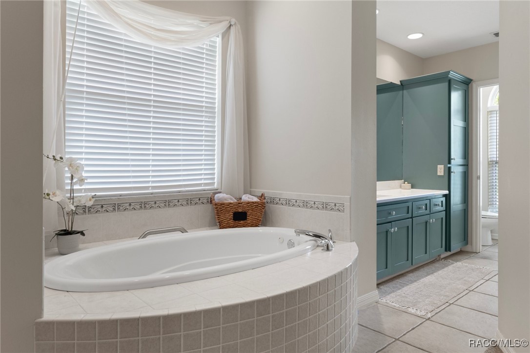 11530 W Waterway Drive