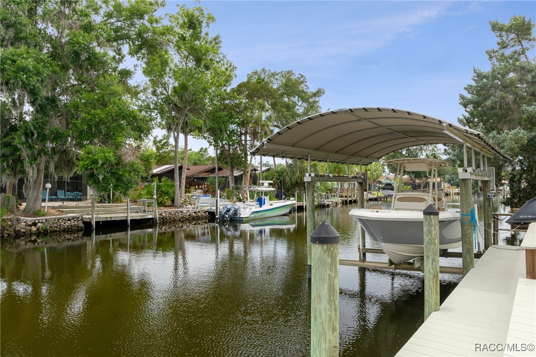 11530 W Waterway Drive