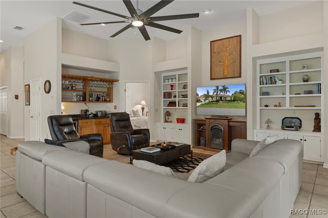 11530 W Waterway Drive