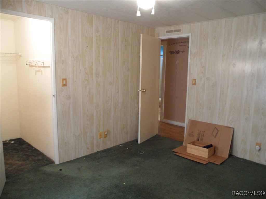 5250 W Rolling View Place