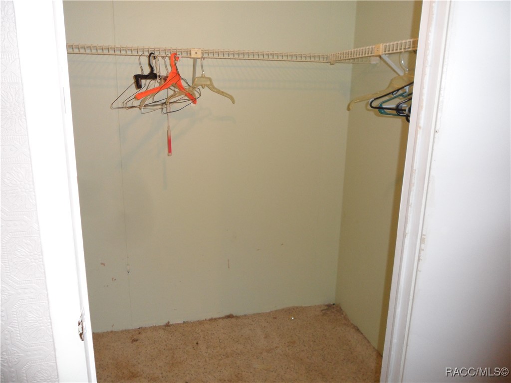 5250 W Rolling View Place