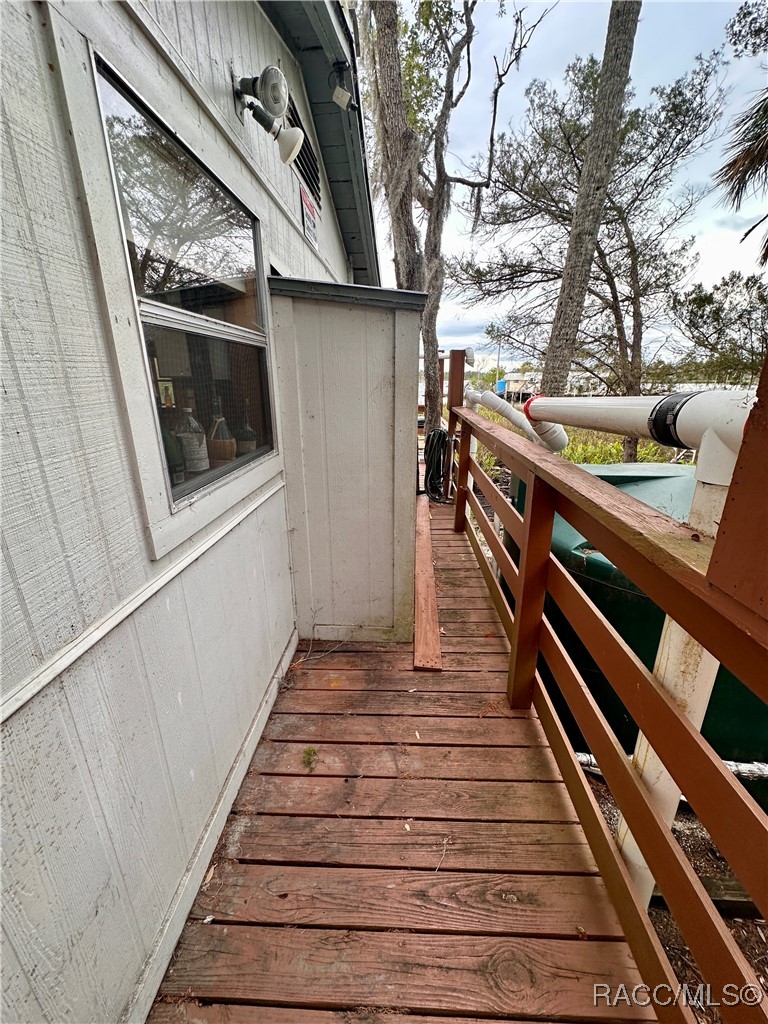 5809 S Hellgate Island