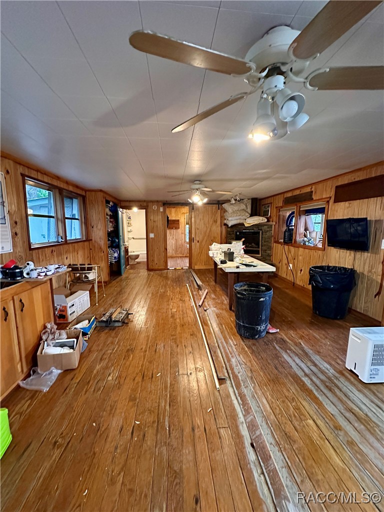 5809 S Hellgate Island