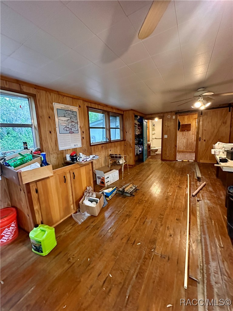 5809 S Hellgate Island