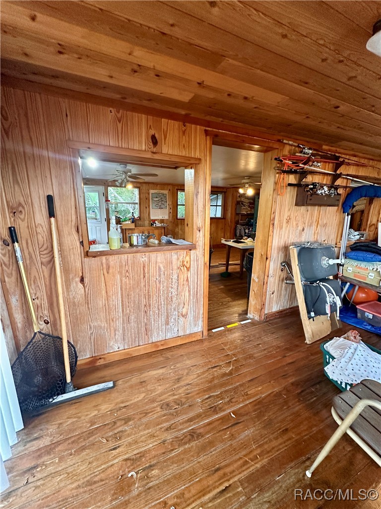 5809 S Hellgate Island