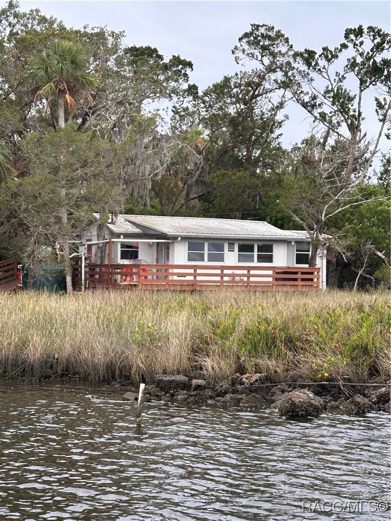 5809 S Hellgate Island