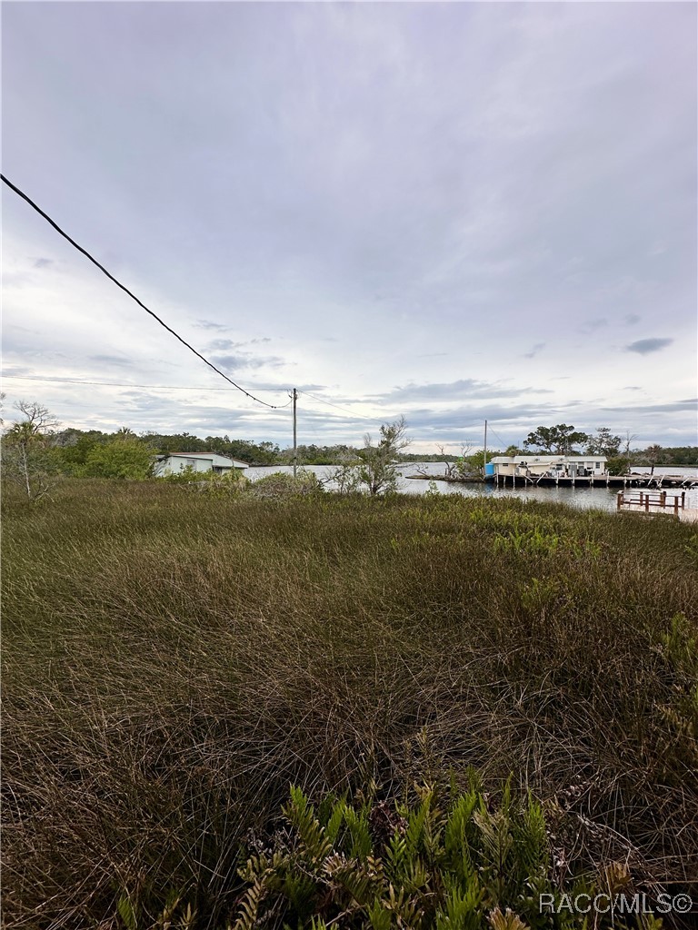 5809 S Hellgate Island