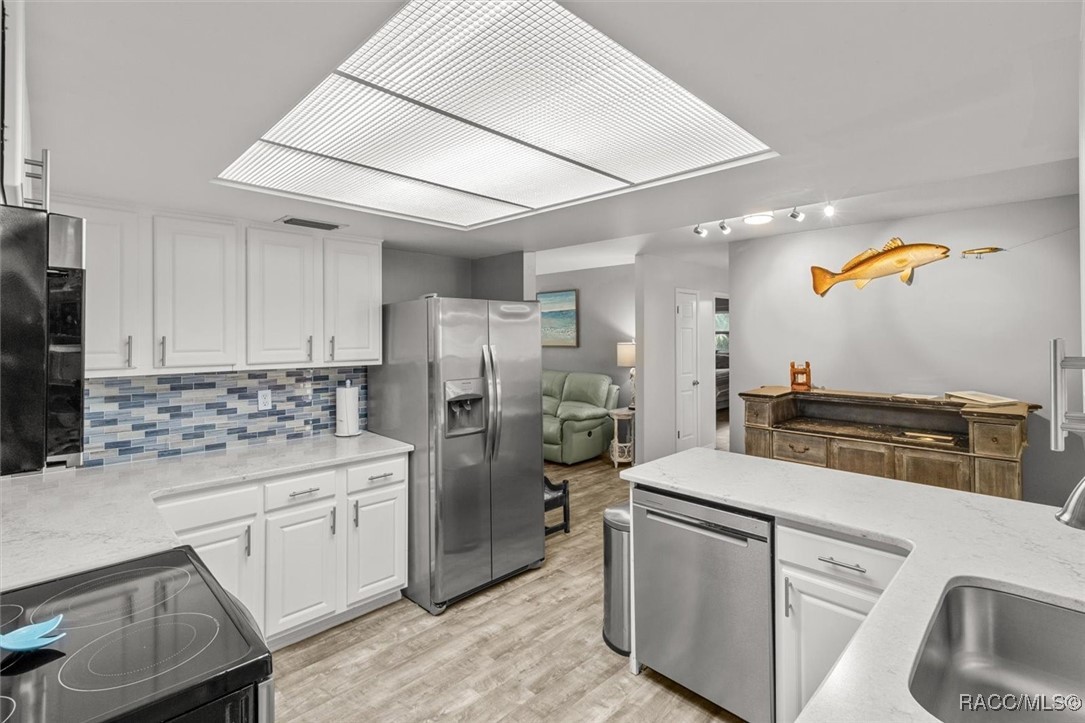 868 N Gardenview Terrace
