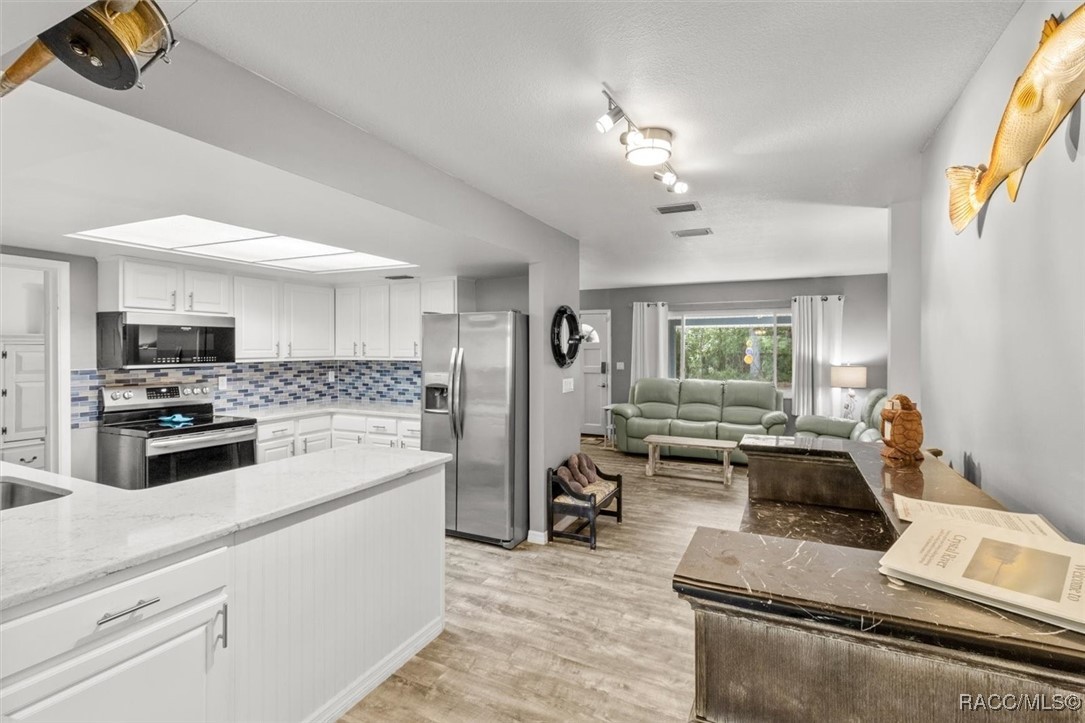 868 N Gardenview Terrace