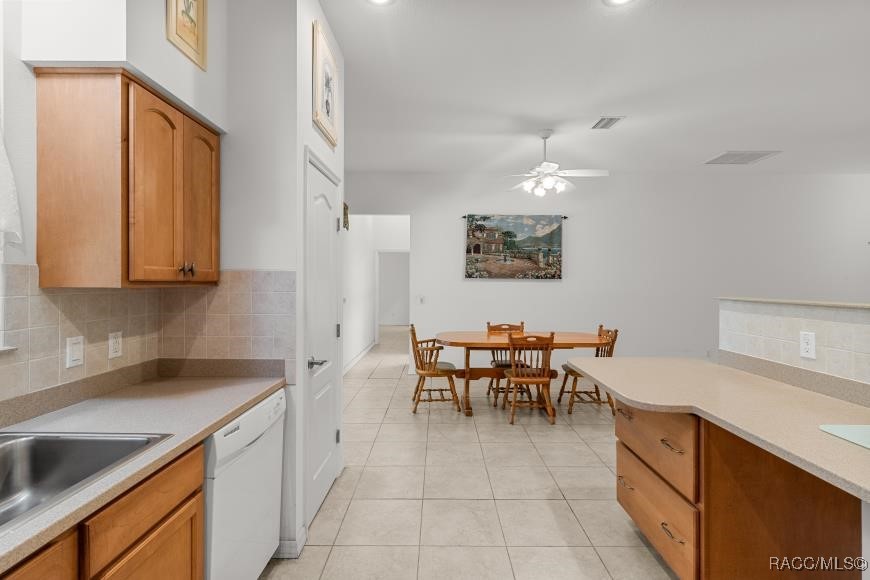 5605 N Mock Orange Drive