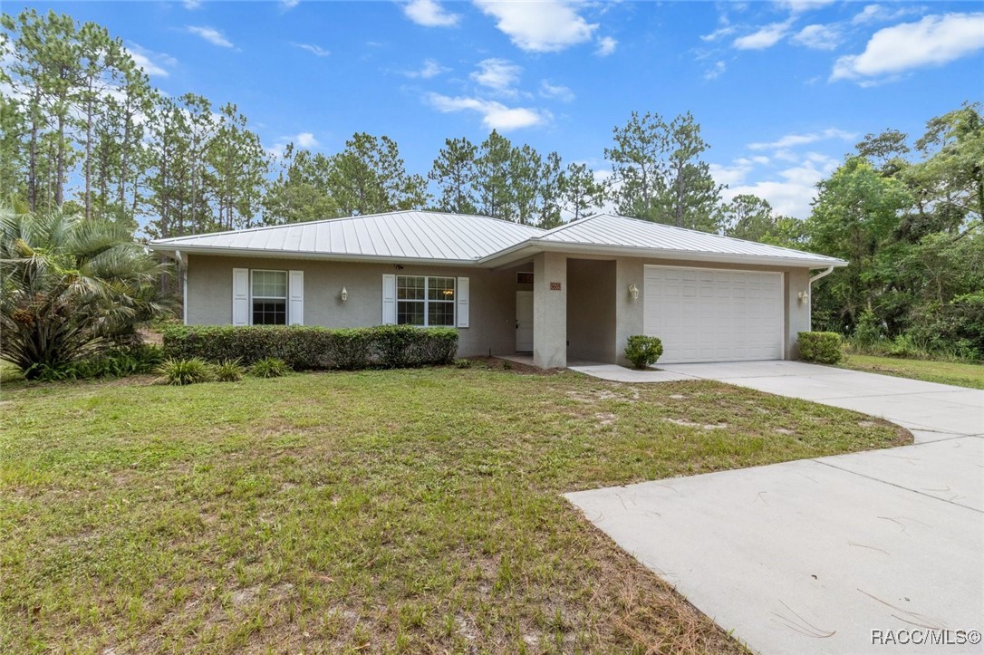 5605 N Mock Orange Drive