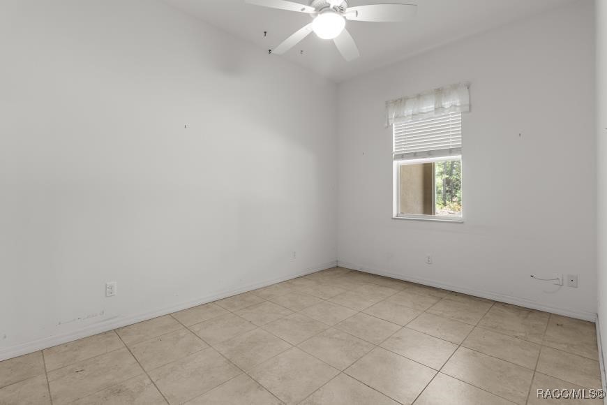 5605 N Mock Orange Drive