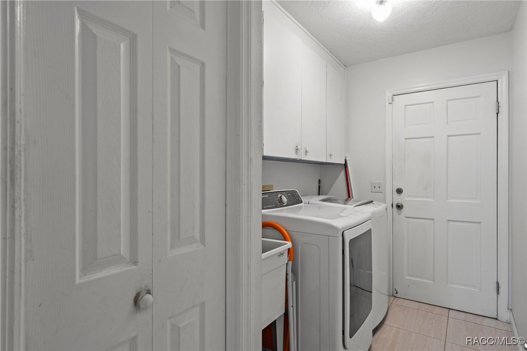 12 Sycamore Court W