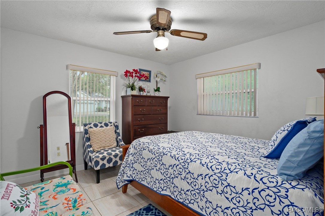 12 Sycamore Court W