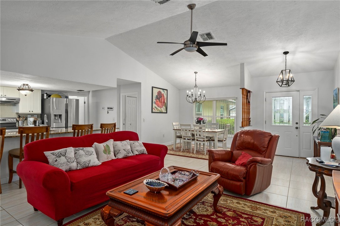 12 Sycamore Court W