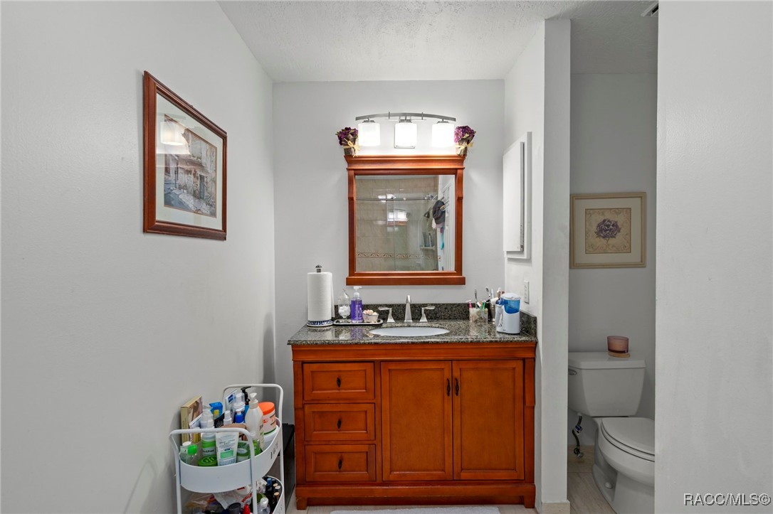 12 Sycamore Court W