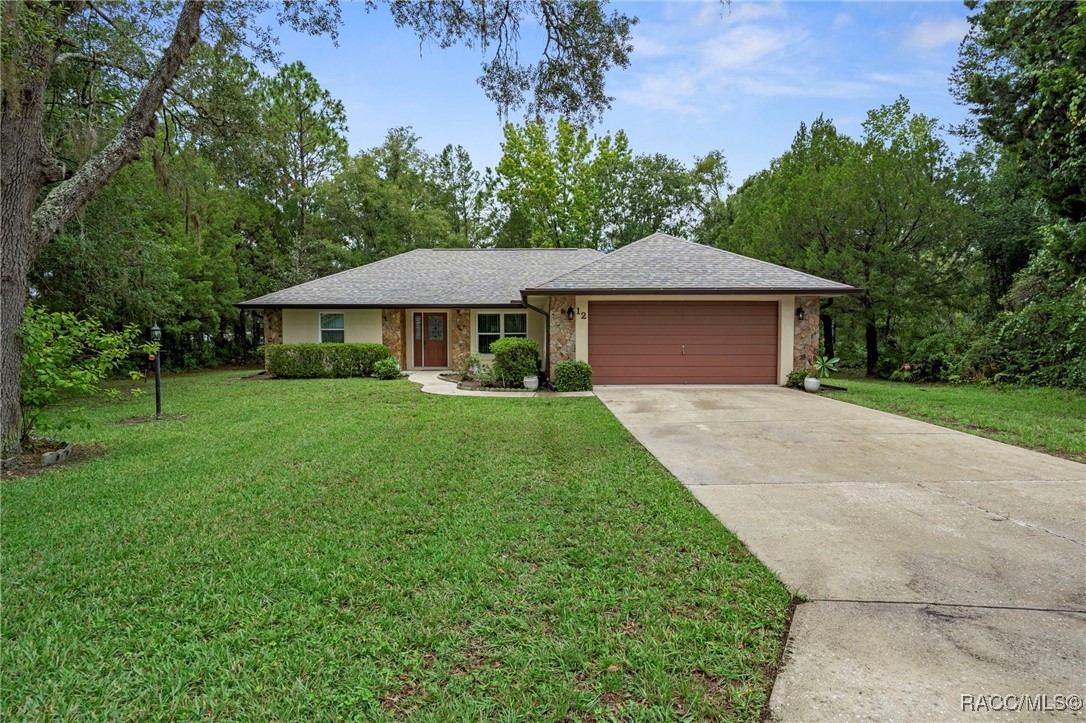 12 Sycamore Court W