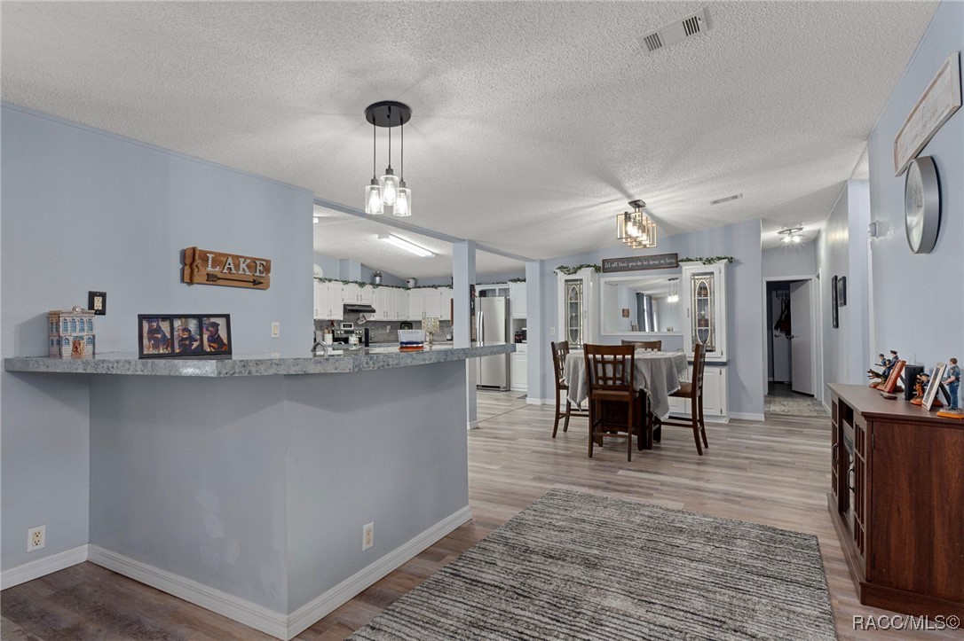 5822 N Tsala Apopka Drive