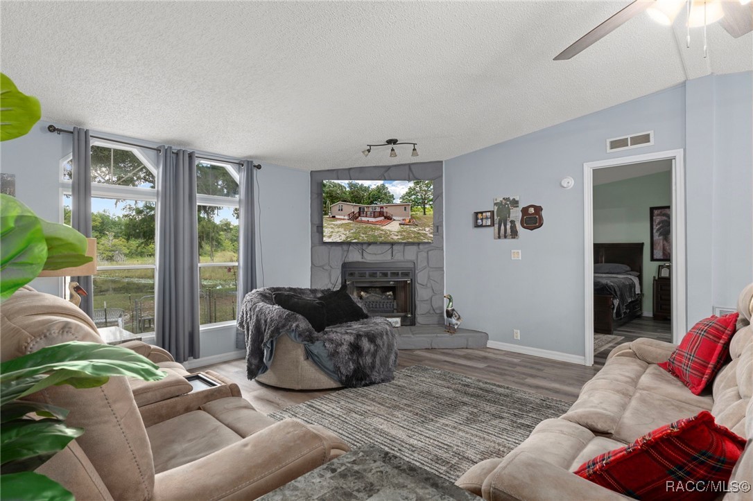 5822 N Tsala Apopka Drive