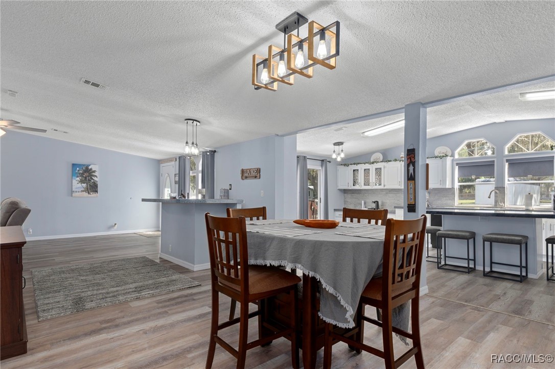 5822 N Tsala Apopka Drive