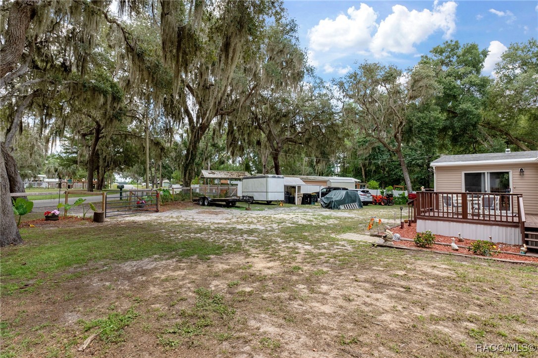 5822 N Tsala Apopka Drive