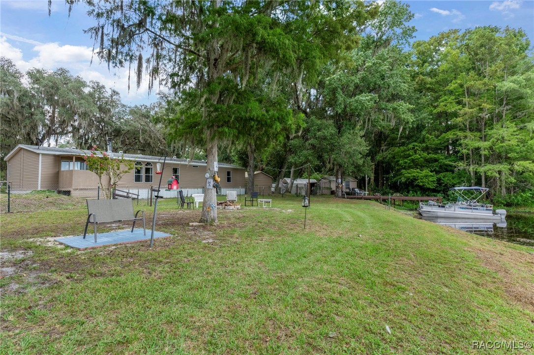 5822 N Tsala Apopka Drive