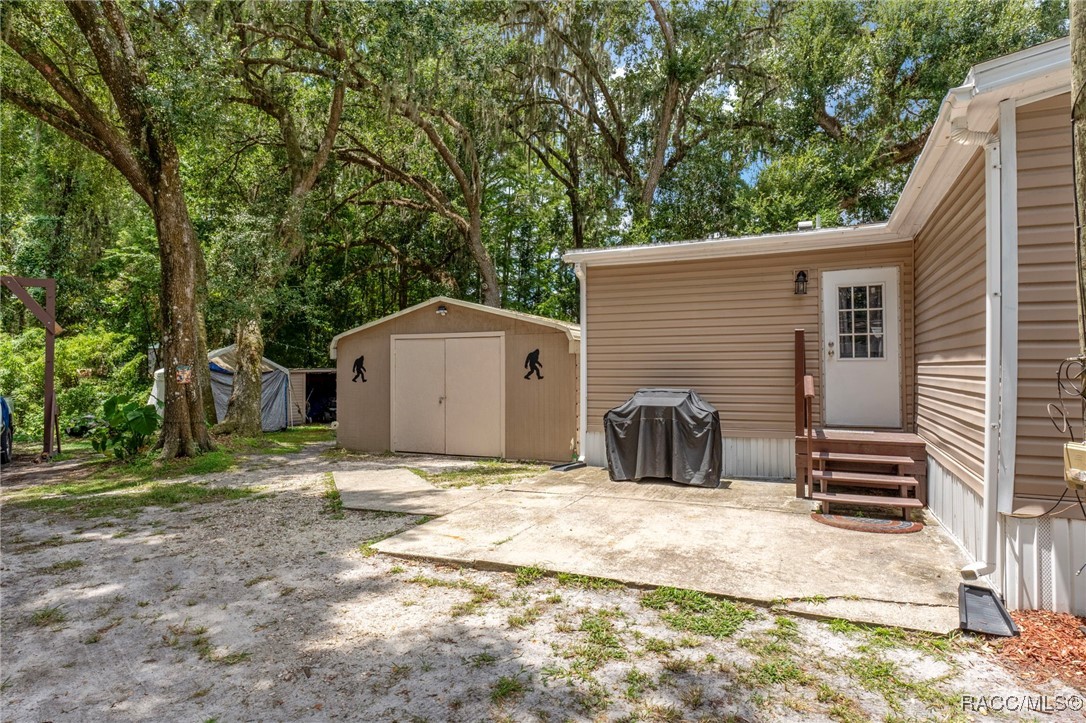 5822 N Tsala Apopka Drive