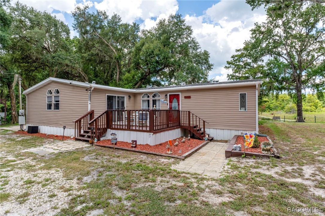 5822 N Tsala Apopka Drive