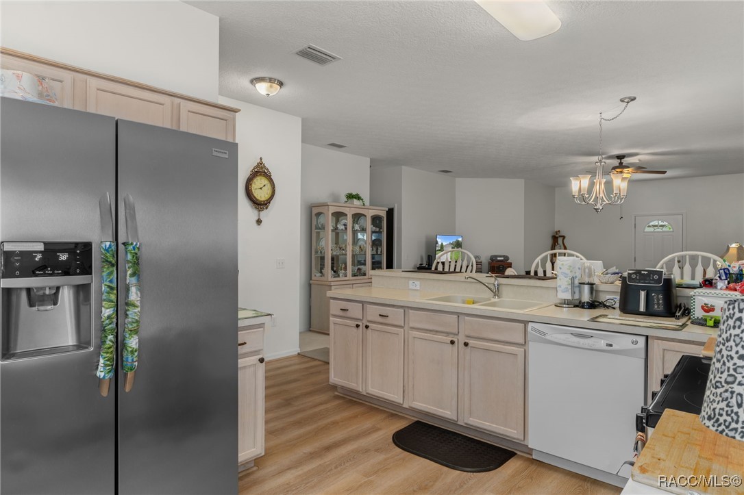 6531 W Cannondale Drive