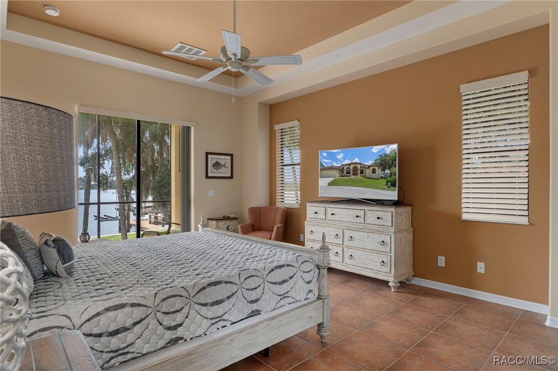 5267 S Stetson Point Drive