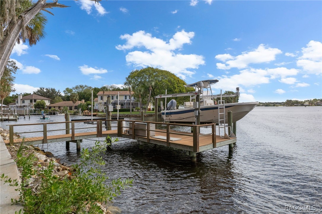 5267 S Stetson Point Drive