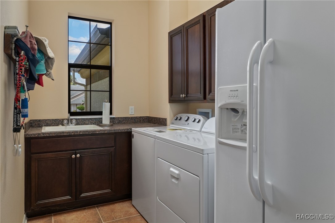 5267 S Stetson Point Drive