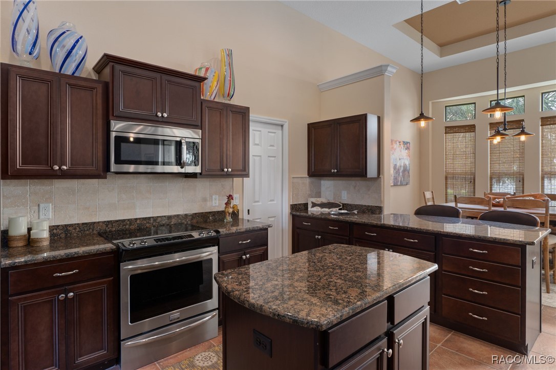 5267 S Stetson Point Drive