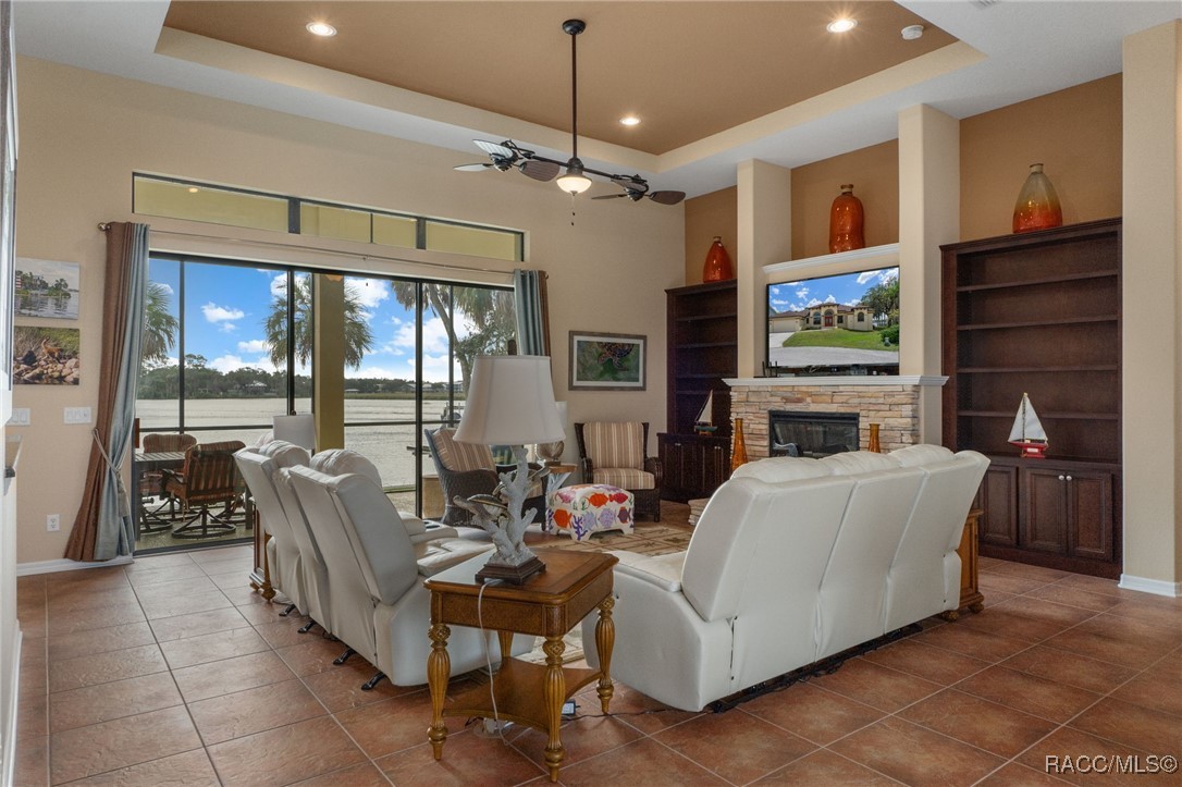 5267 S Stetson Point Drive