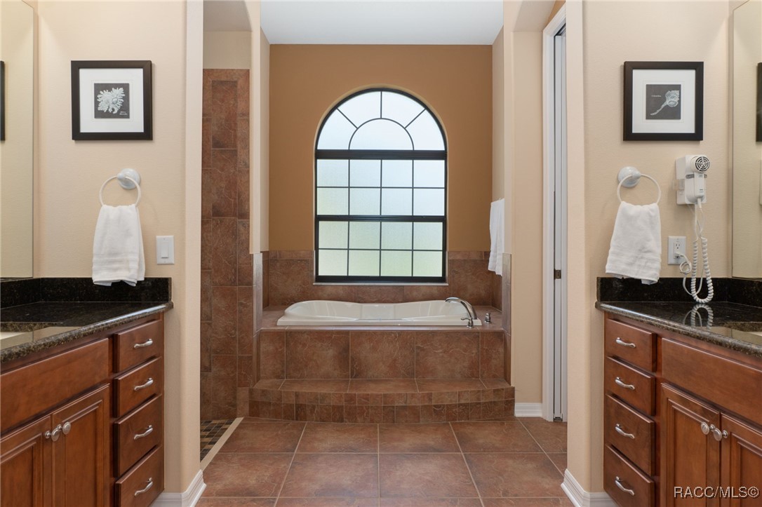 5267 S Stetson Point Drive