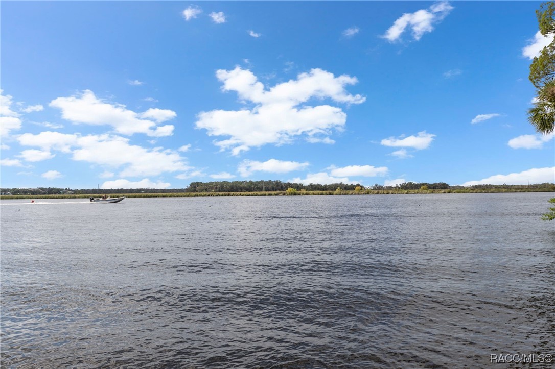 5267 S Stetson Point Drive